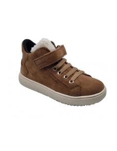 Botas con velcro forradas...