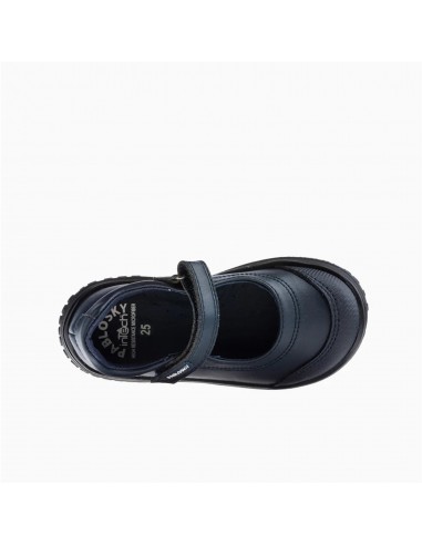 Zapatos colegiales respetuosos...