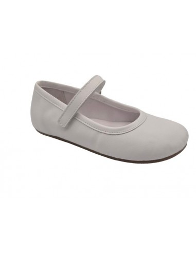 Merceditas barefoot respetuosas de...