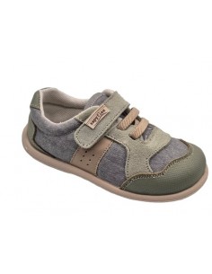 Zapatillas deportivas...