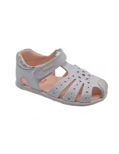 Sandalias de piel puntera...