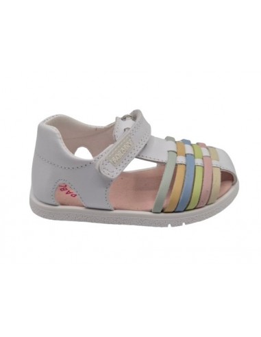 Sandalias de piel puntera cerrada...
