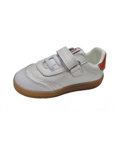 Zapatillas deportivas con velcro...