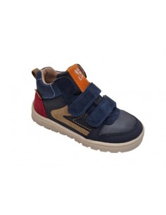 Botas de piel con velcro...