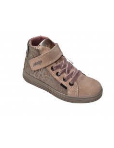 Botas con velcro y...