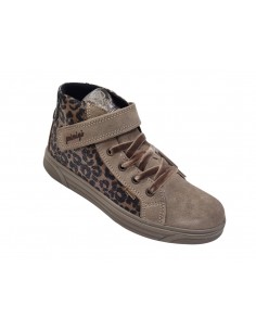 Botas con velcro y...