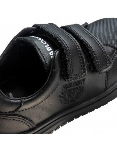 Zapatillas deportivas con velcro...