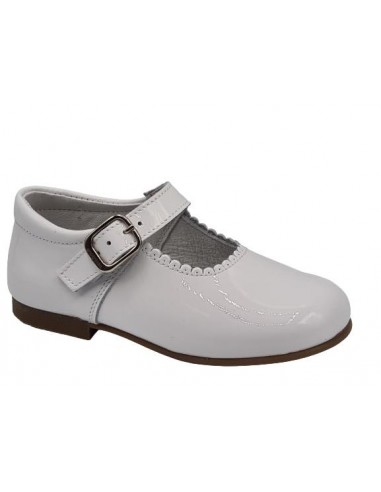 Merceditas de charol para niñas...