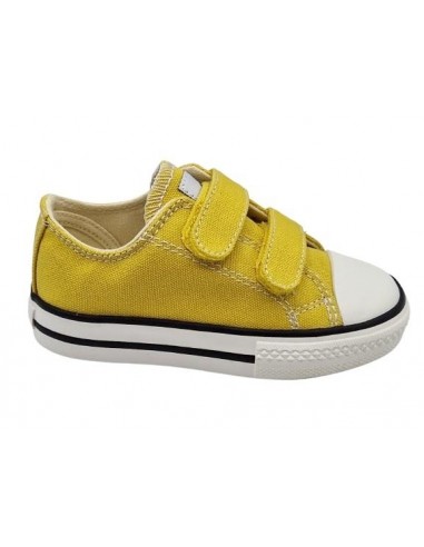 Zapatillas con velcro y puntera...