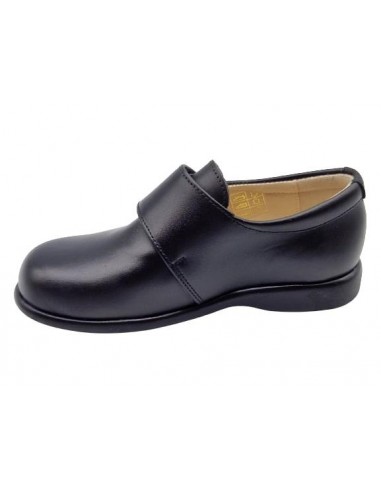 Zapatos colegiales de niña marca Mi...