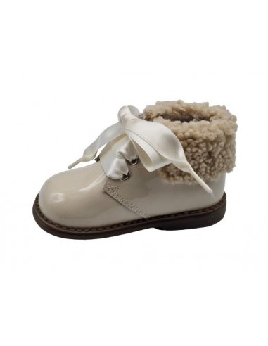 Botas de charol vestir para niñas...